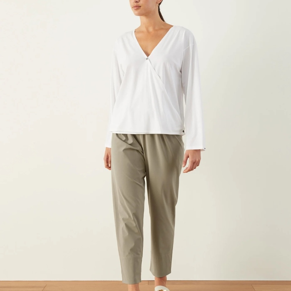 ADAY That's A Wrap Top White Snaps Size Med Chic Modern Minimalist